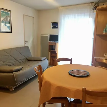 A Avec Balcon Et Vue Sur Les Montagnes - Fr-1-812-53 Apartamento *